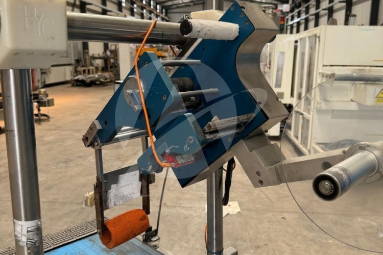 CASE LABELLING MACHINE